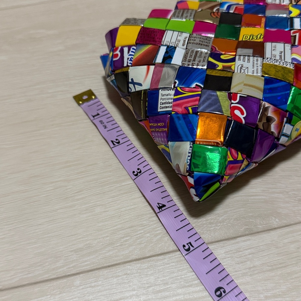 3/$10 Unique Multicolor Woven Repurposed Wrapper Wristlet Clutch - Picture 5 of 6